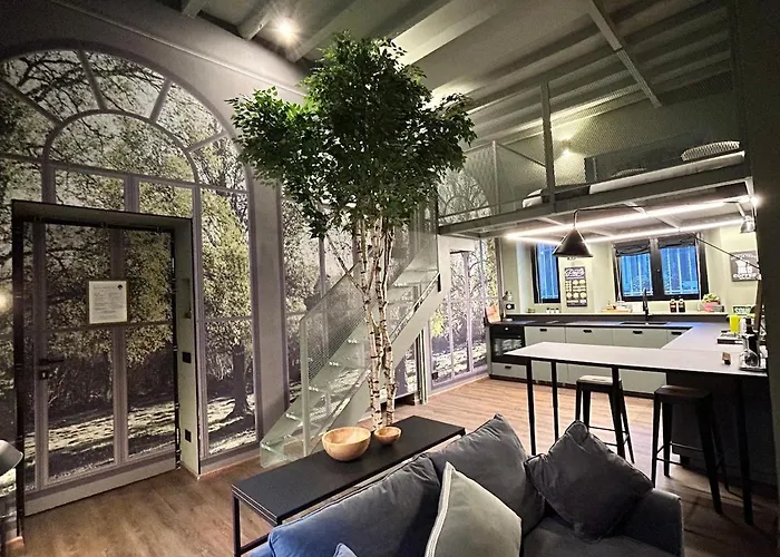 Tree House - Stylish Loft In The Heart Of Milan
