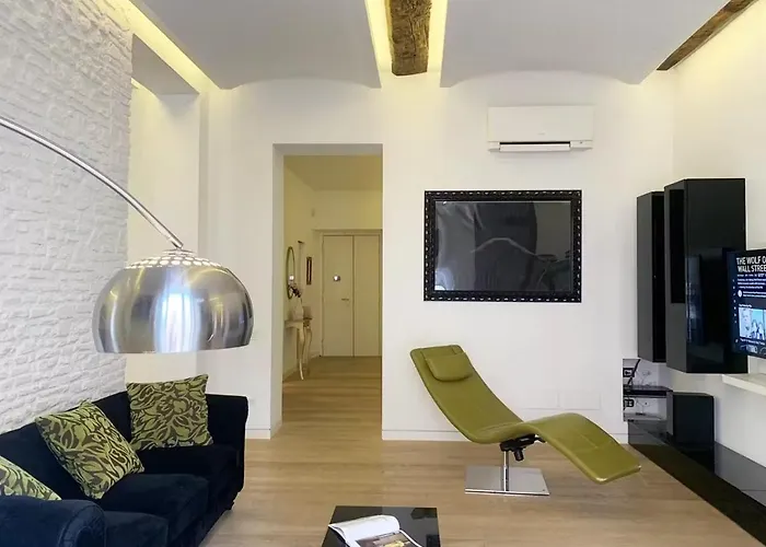 Please Read My Host Profile At Bottom Of Page Before Making A Request # Luxury Apartment In Milan #