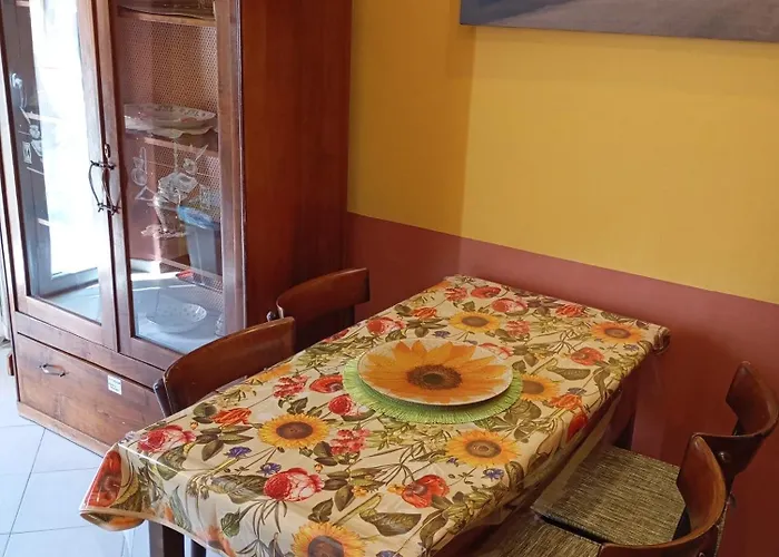 Flores Home, Boho Chic Style & Urban Comfort Navigli, Bocconi, Centro