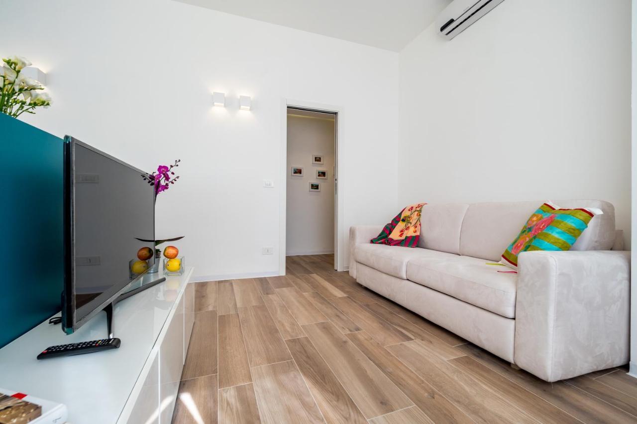 The House Of Light Apartment *