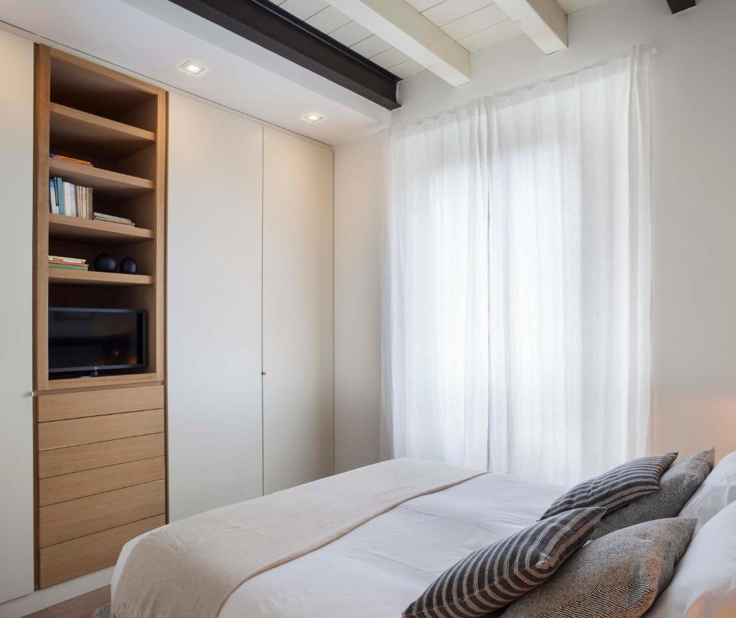 Lily Pads -elegant Apartment- In The Center Milan