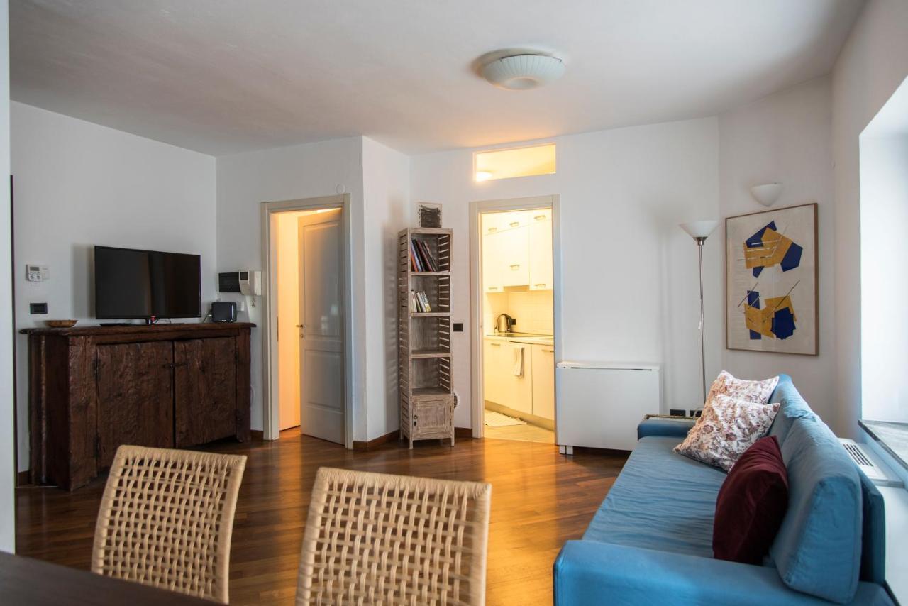 Youhosty - Laghetto Big 3 Apartment Milan