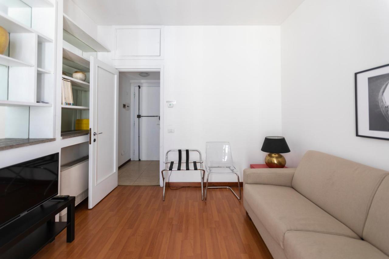 Apartment Brera - Fiori Chiari Charme Milan