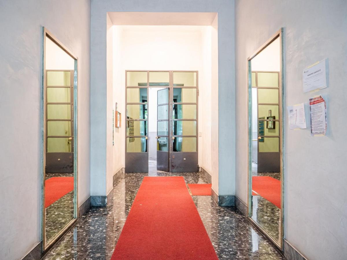 Apartment The Rent - Bright One Bedroom With Balcony In Moscova