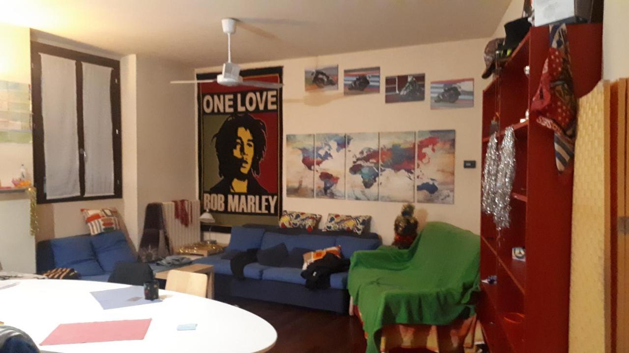 Sunny Casa de hóspedes *