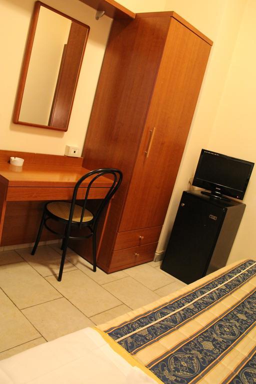 Alessander Hotel 2*