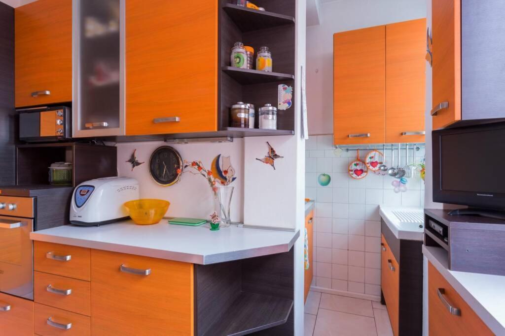 Bright & Cozy With Balcony Guest house *
