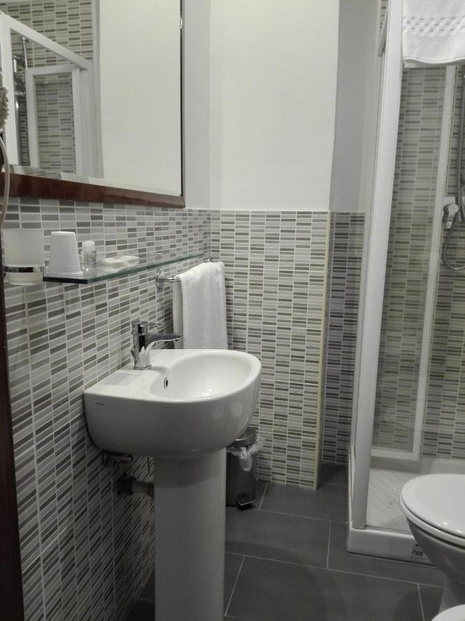 Dover 2* Milan