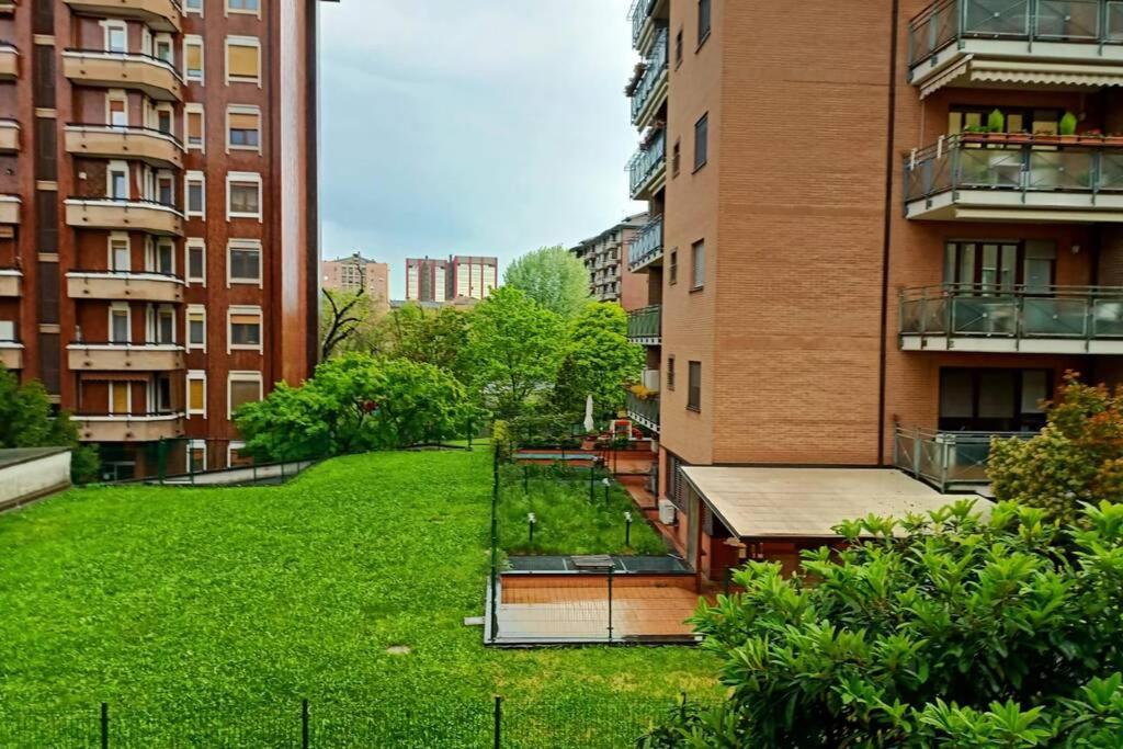Bright & Cozy With Balcony Milan