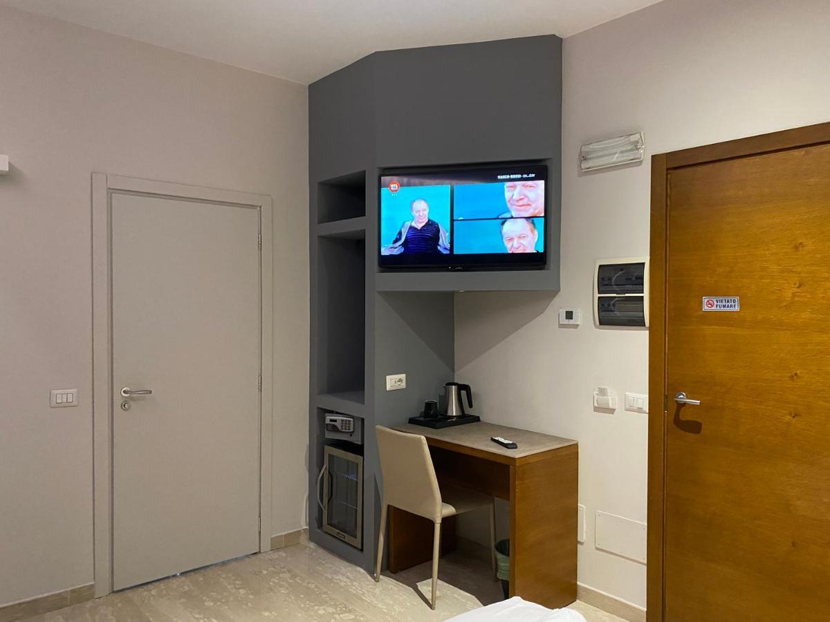 Hotel Oasi Village Milan