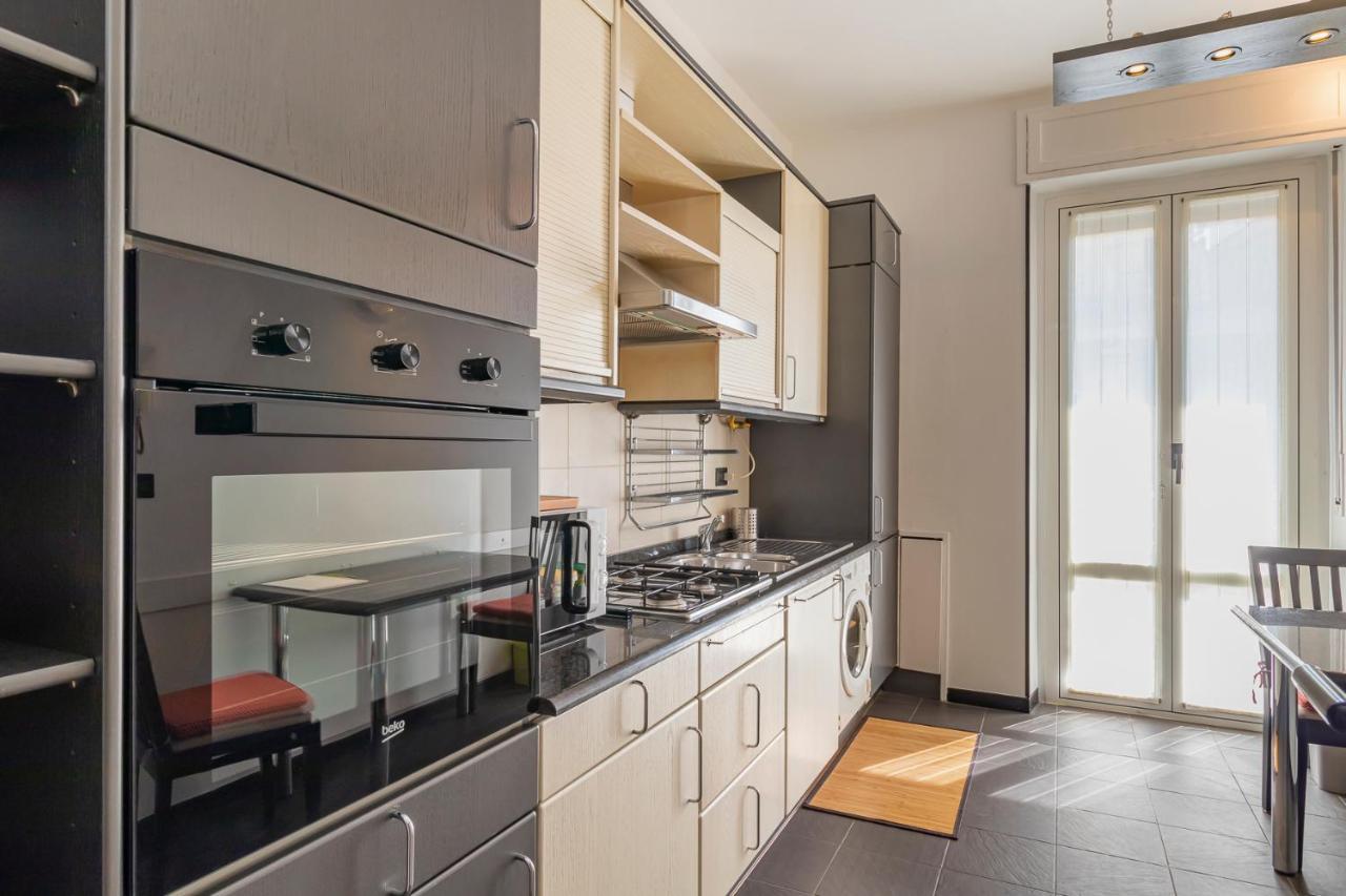 Altido Sleek Flat With Balcony, Walking Distance From Centre Apartamento