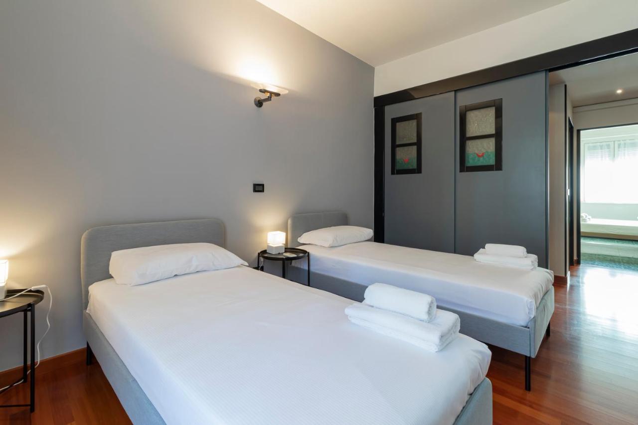 Apartamento Altido Sleek Flat With Balcony, Walking Distance From Centre