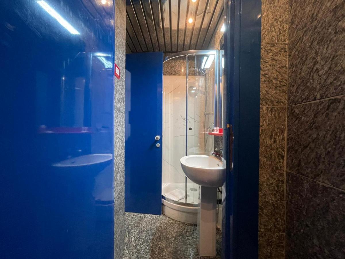 Camperio & Colorful In Cordusio Apartment Milan