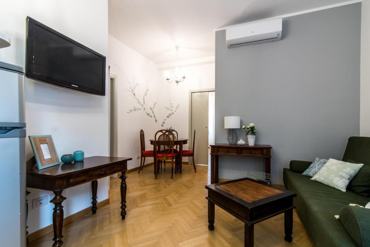The Rent - Viale Corsica Apartment Milan