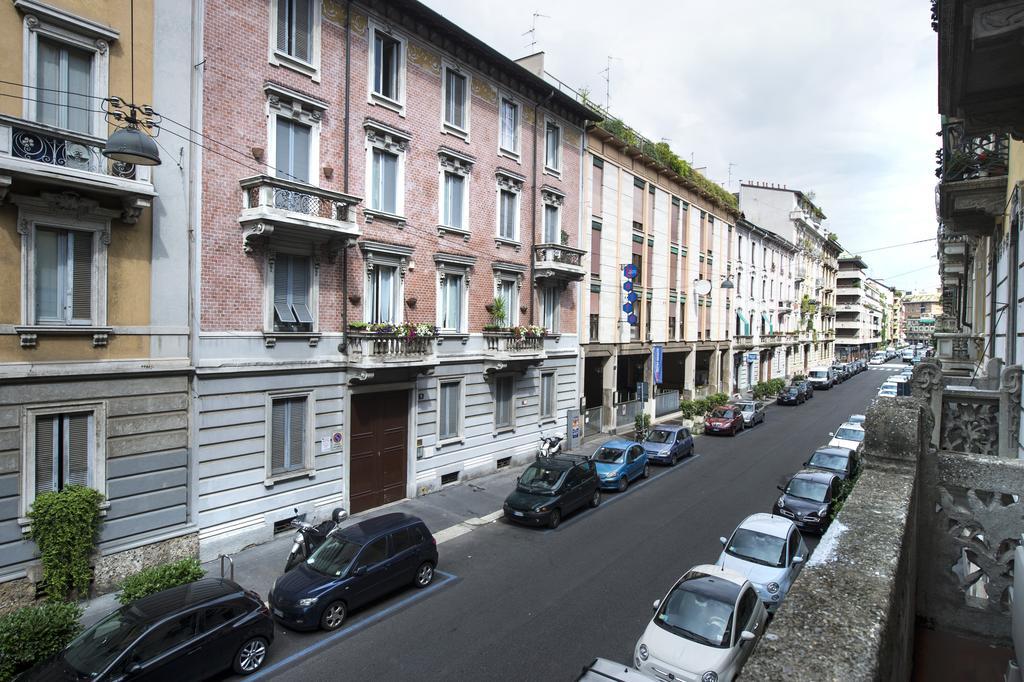 Via Ciro Menotti Halldis Apartment * Milan