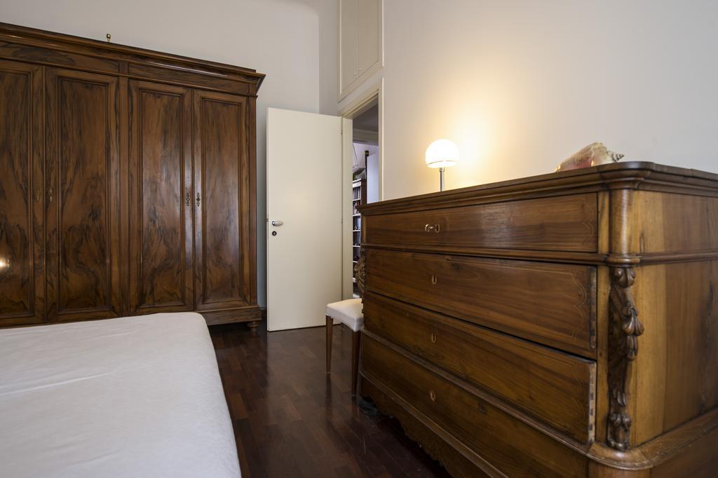 Via Ciro Menotti Halldis Apartment Milan