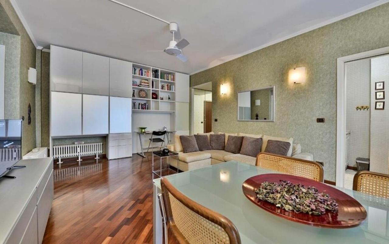 Carlo Poma By Halldis Apartment Milan