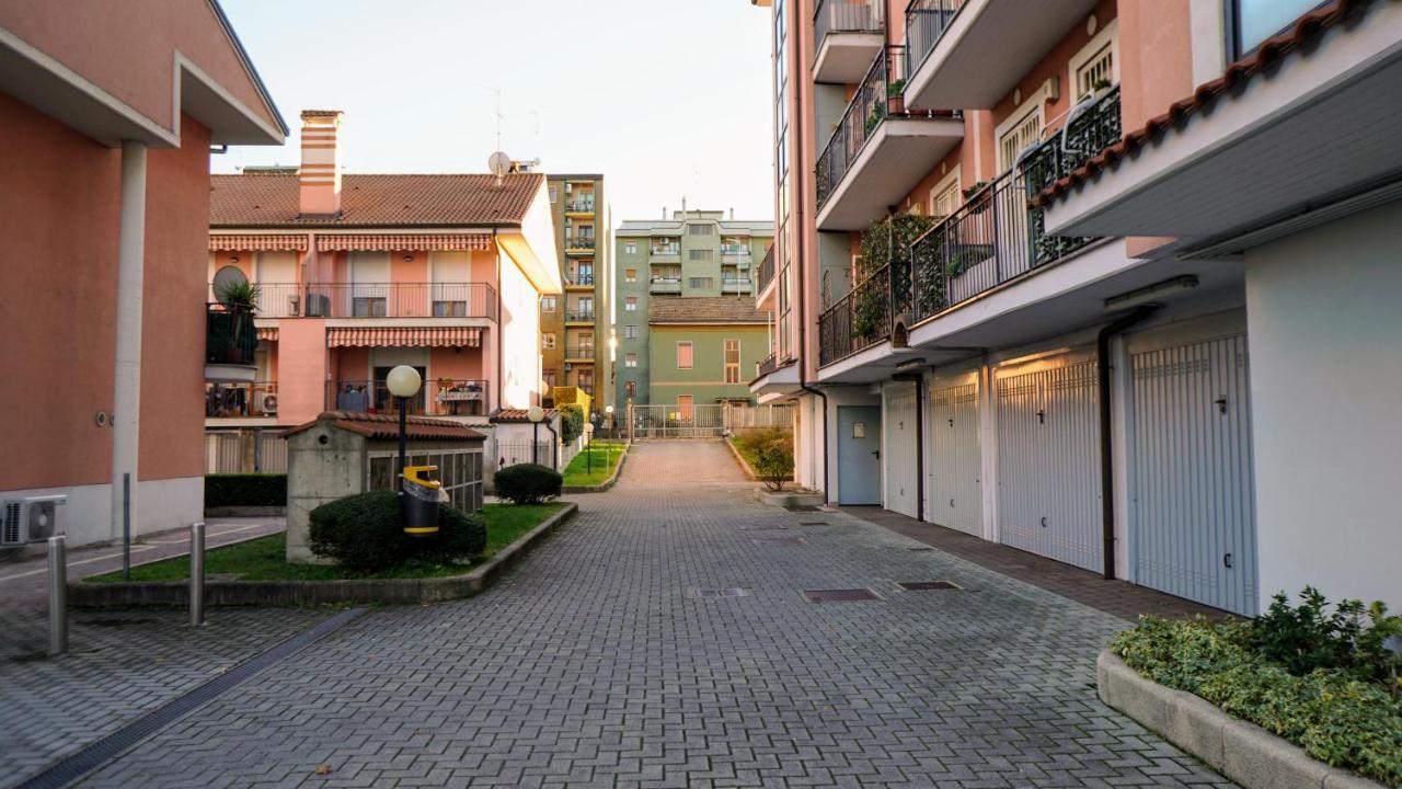 Apartment Luminoso A Pochi Minuti Da Duomo E Fiera