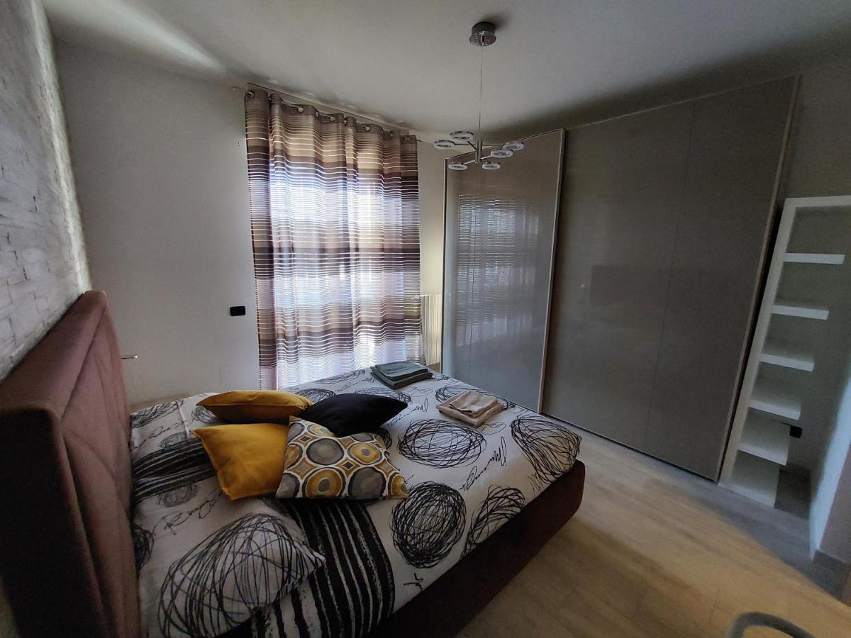 Apartment Luminoso A Pochi Minuti Da Duomo E Fiera Milan
