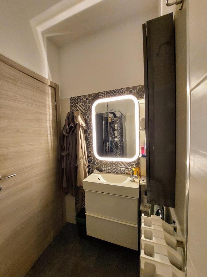Apartment Luminoso A Pochi Minuti Da Duomo E Fiera