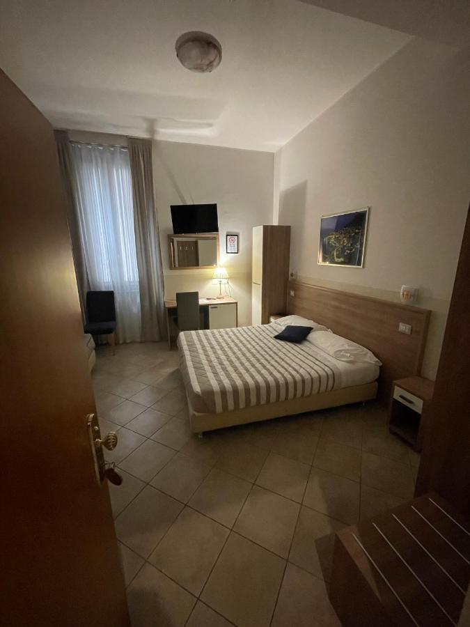 Hotel Montecarlo 3*