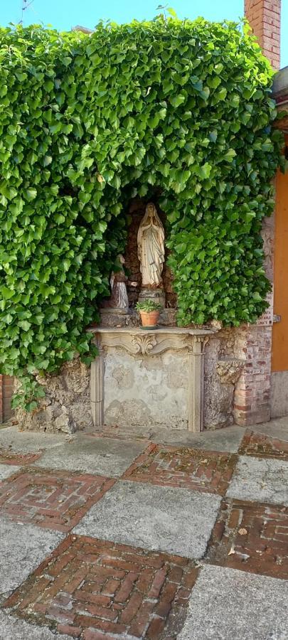 Casa Fiorita Bed & Breakfast