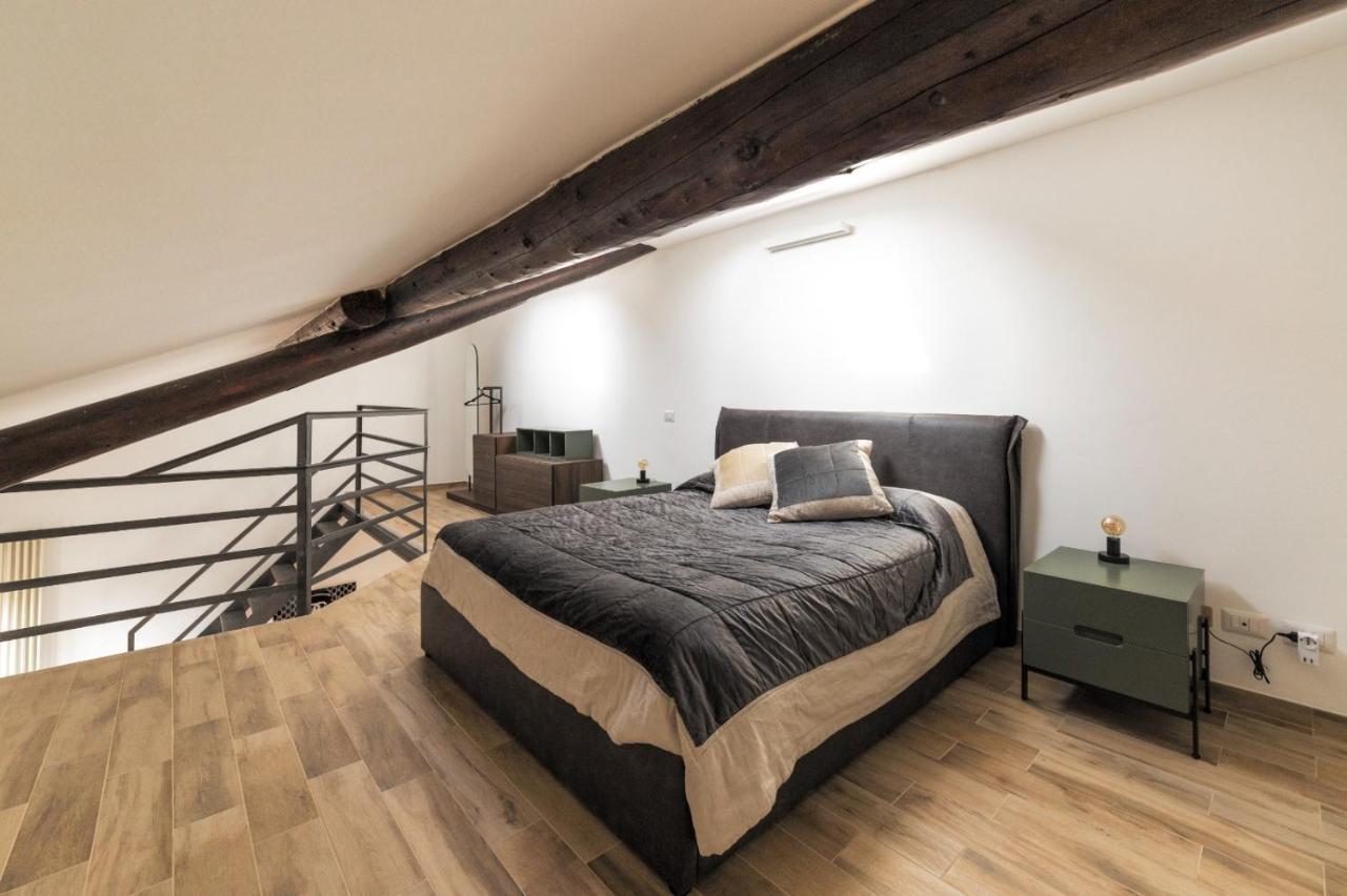 Apartment Renovated Duplex Apt Sempione & Arco Della Pace Milan