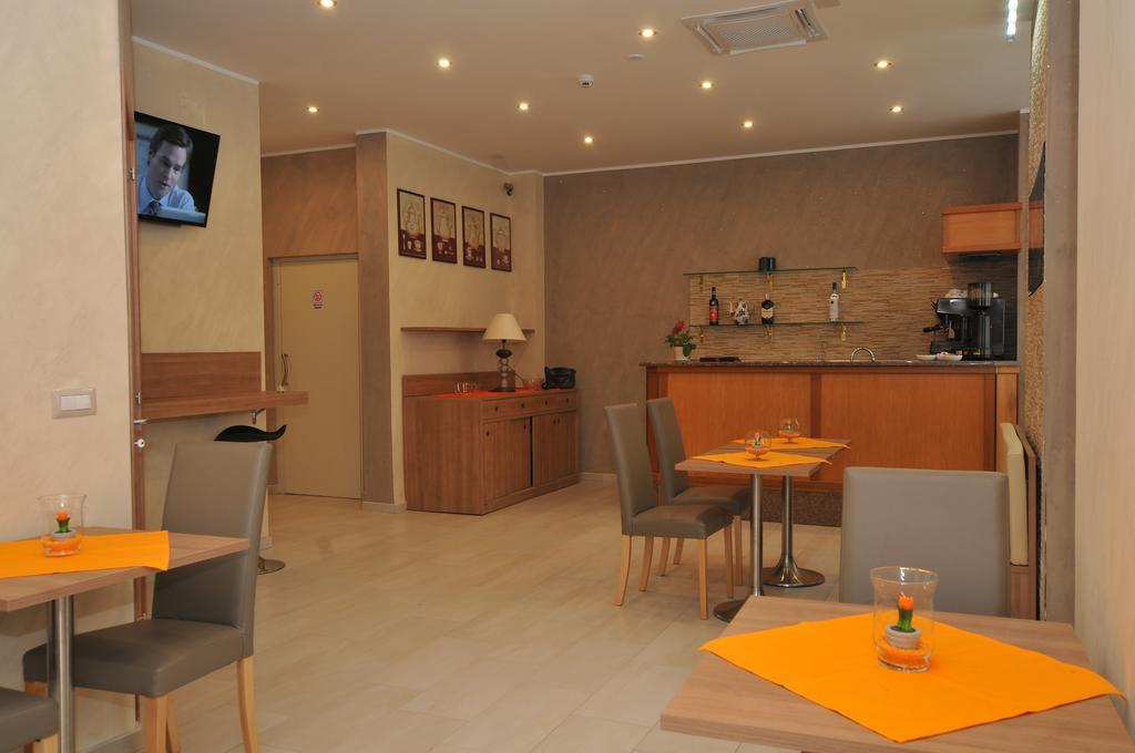 Hotel Montecarlo Milan