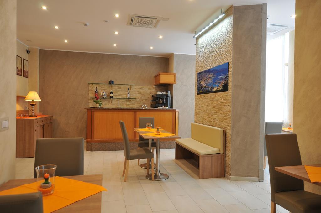 Hotel Montecarlo Milan