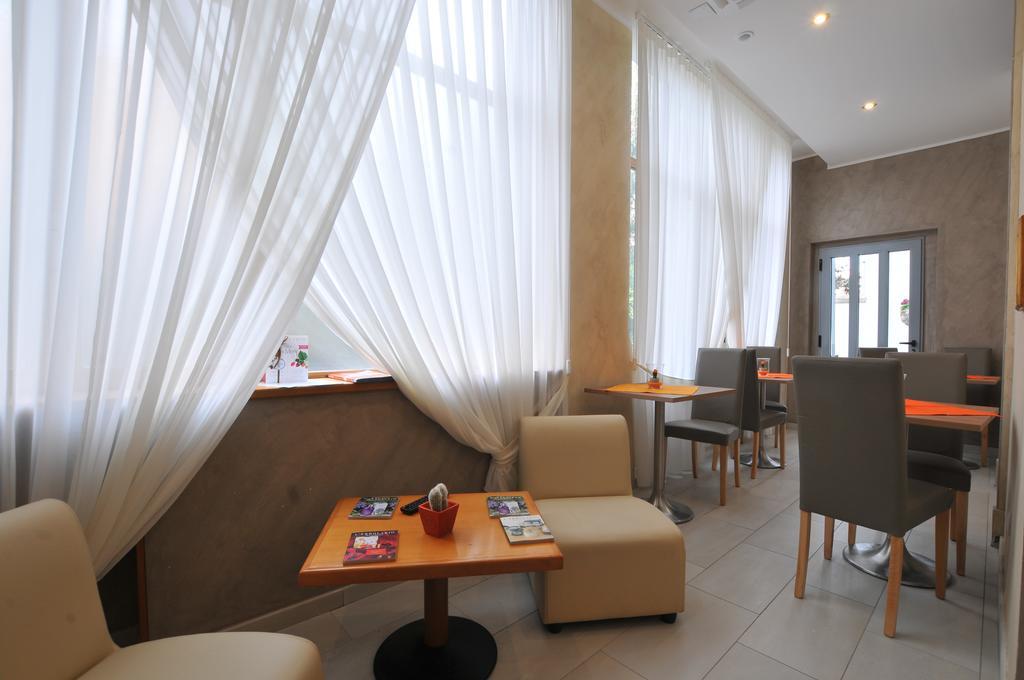 Montecarlo Hotel Milan
