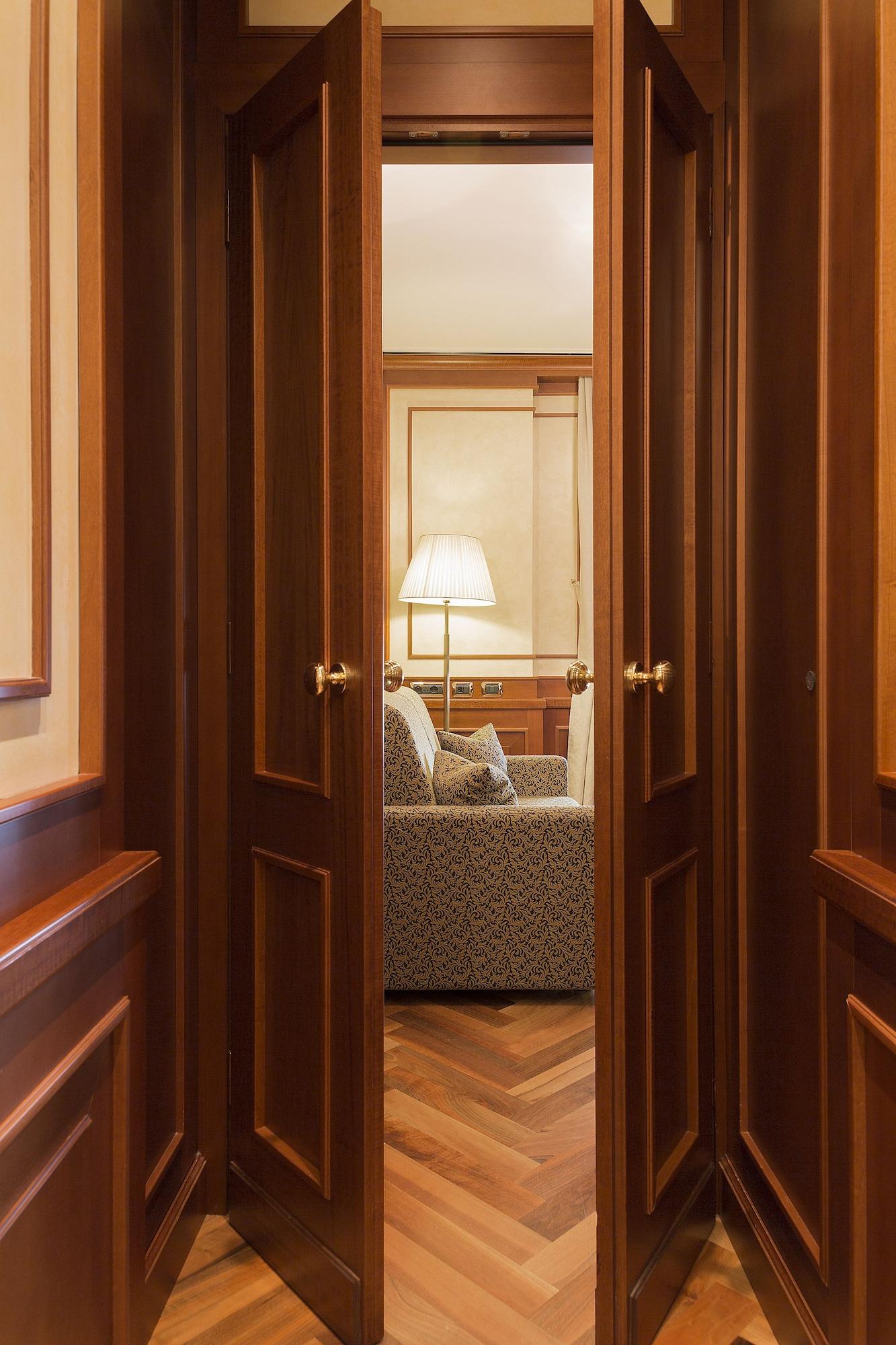 Manzoni Hotel 4*