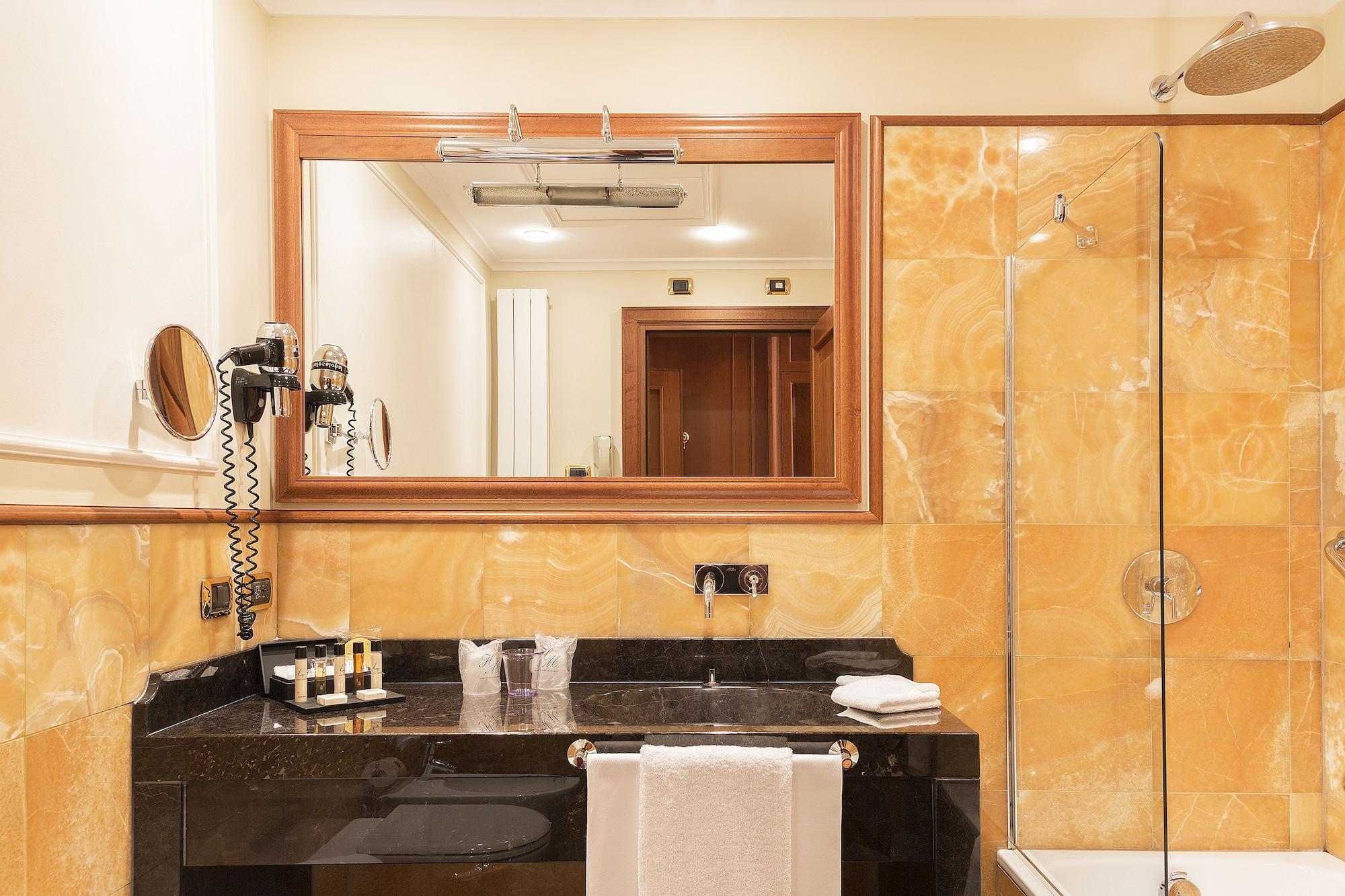 Hotel Manzoni Milan
