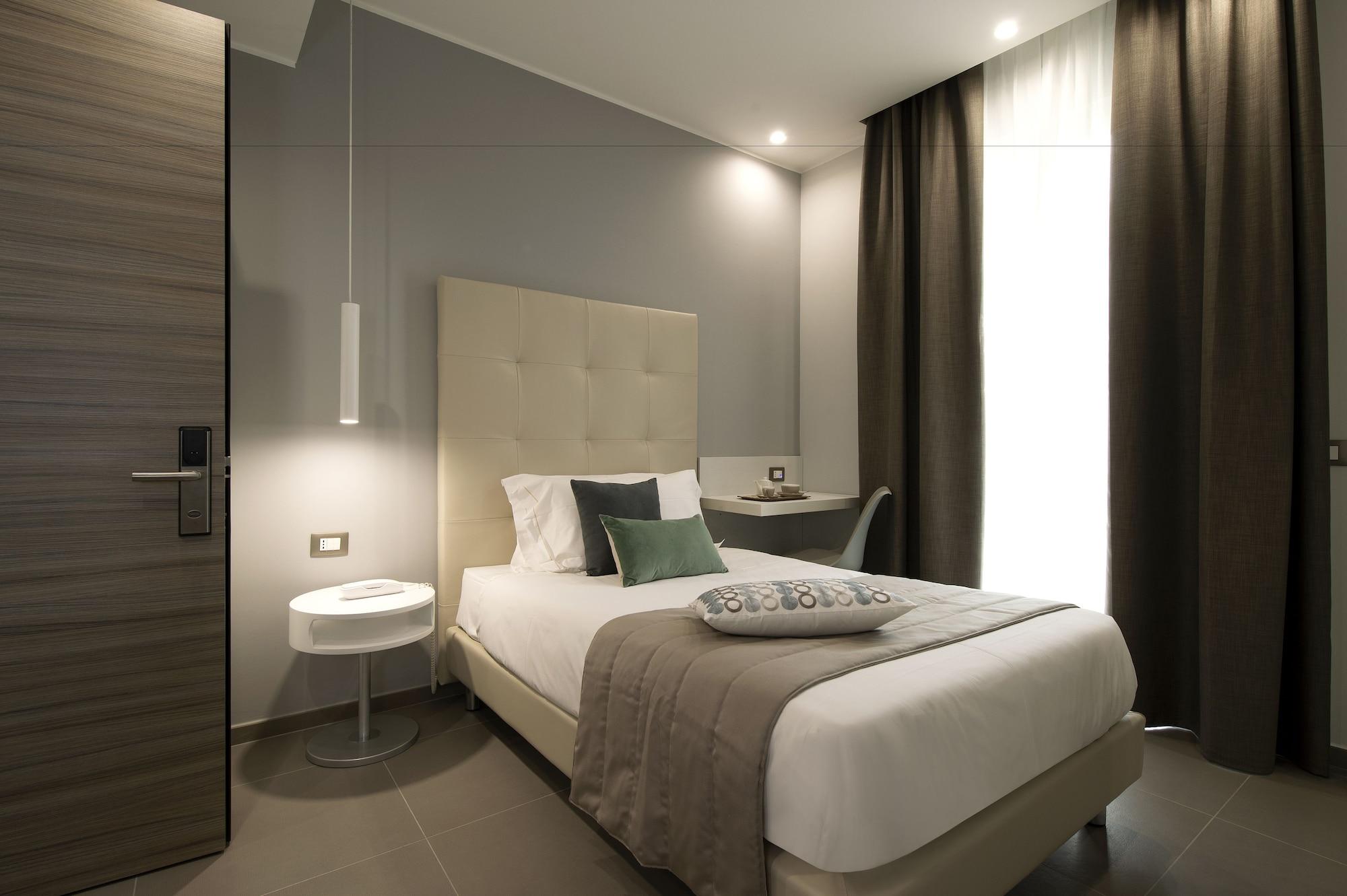 Hotel H21 3*