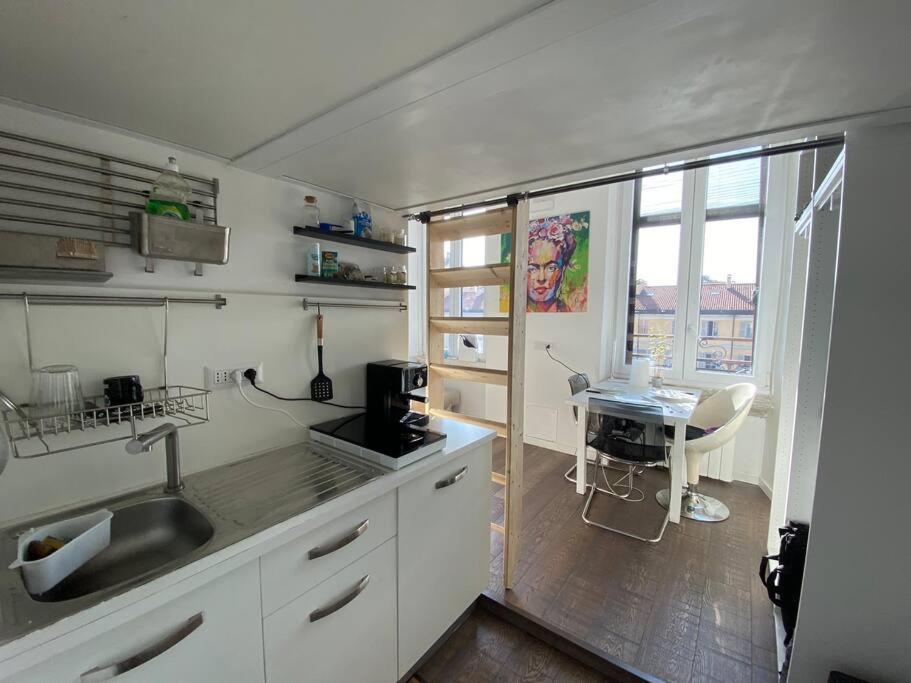 [nuovo] Intero Mini Loft Su Bi-livello *