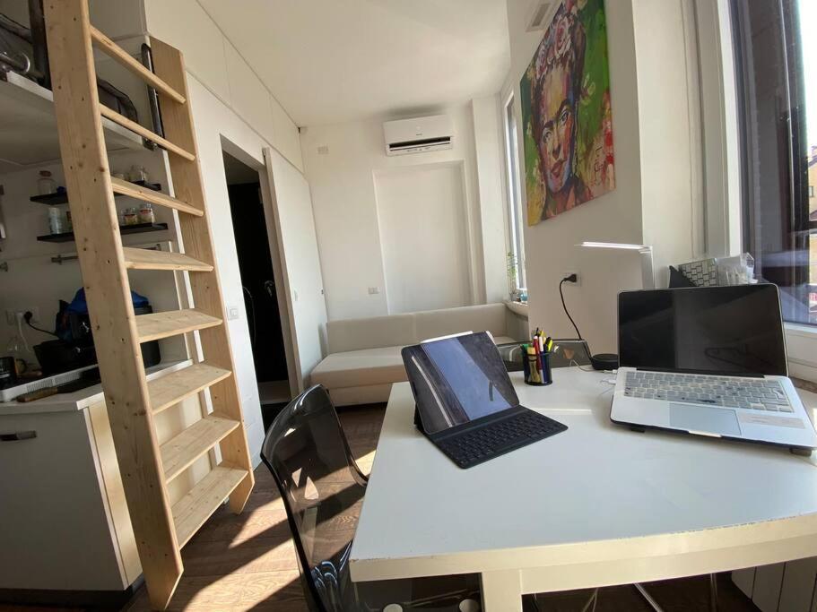[nuovo] Intero Mini Loft Su Bi-livello Appartamento Milano