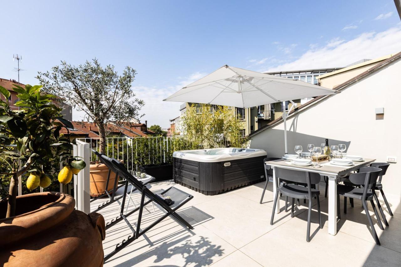 Holiday home *villa Olivo*with Private Terrace & Jacuzzi + 3bedrooms