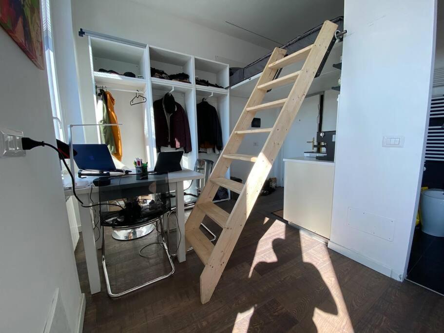 Appartamento [nuovo] Intero Mini Loft Su Bi-livello *