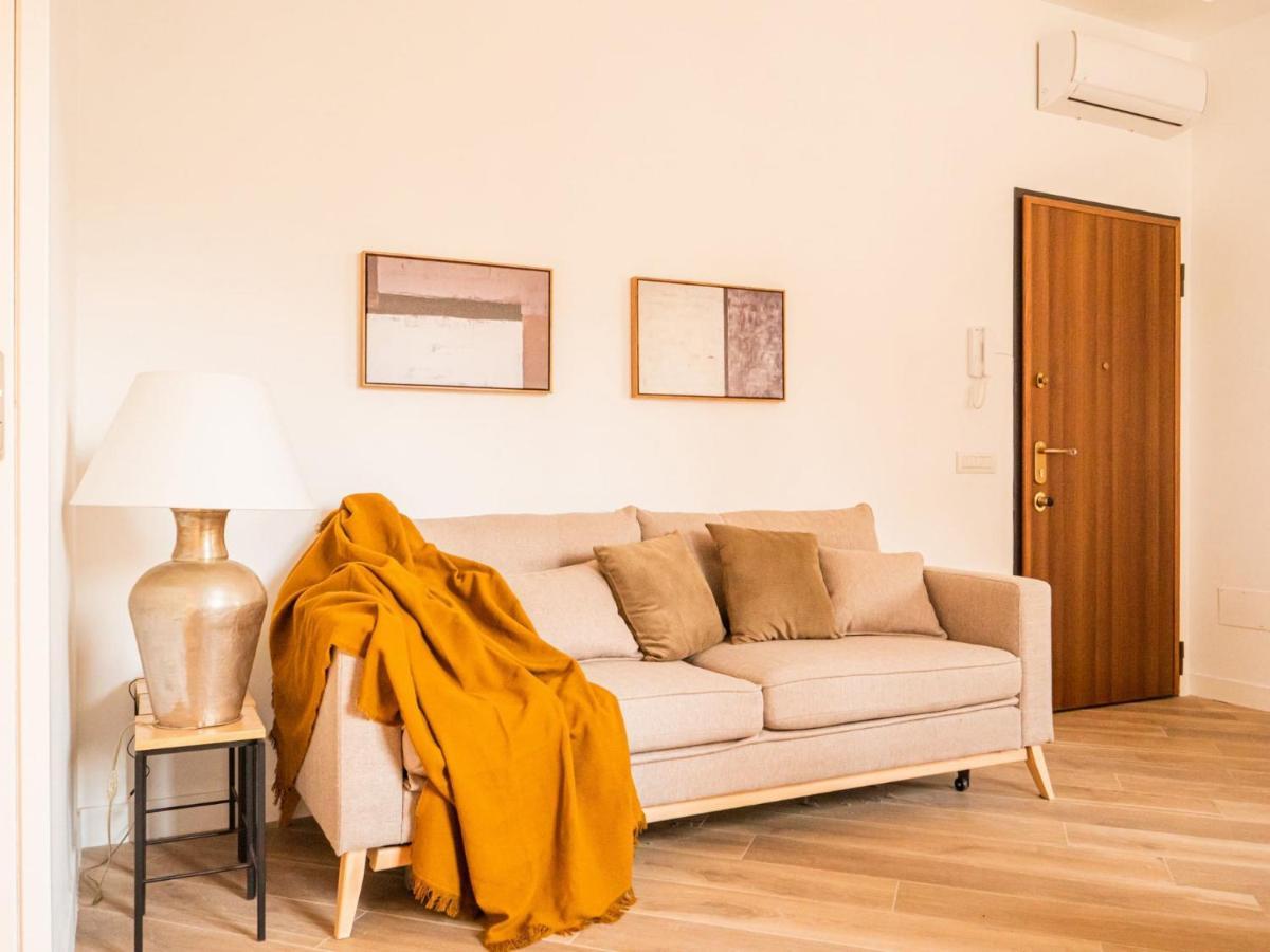 The Rent - Duomo Deluxe Two-bedroom Appartamento Milano