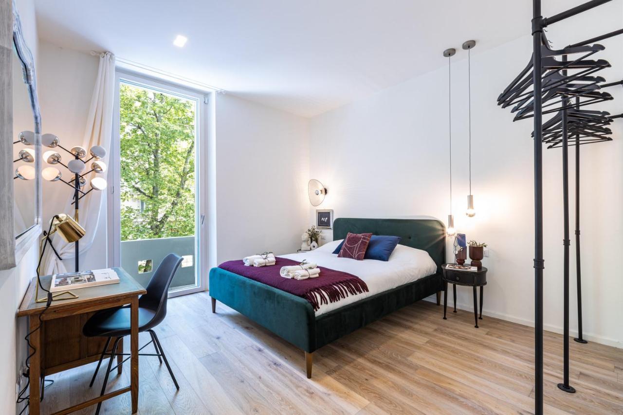 *villa Olivo*with Private Terrace & Jacuzzi + 3bedrooms Milan