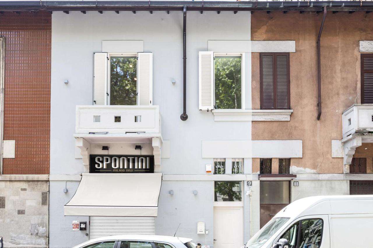 *villa Olivo*with Private Terrace & Jacuzzi + 3bedrooms Holiday home Milan