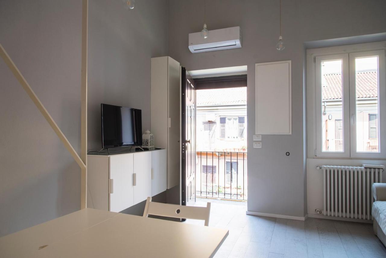 Youhosty - Custodi 12 * Milan