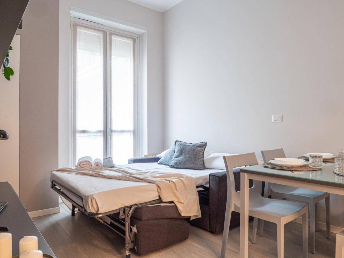 The Rent - With Balcony In Downtown