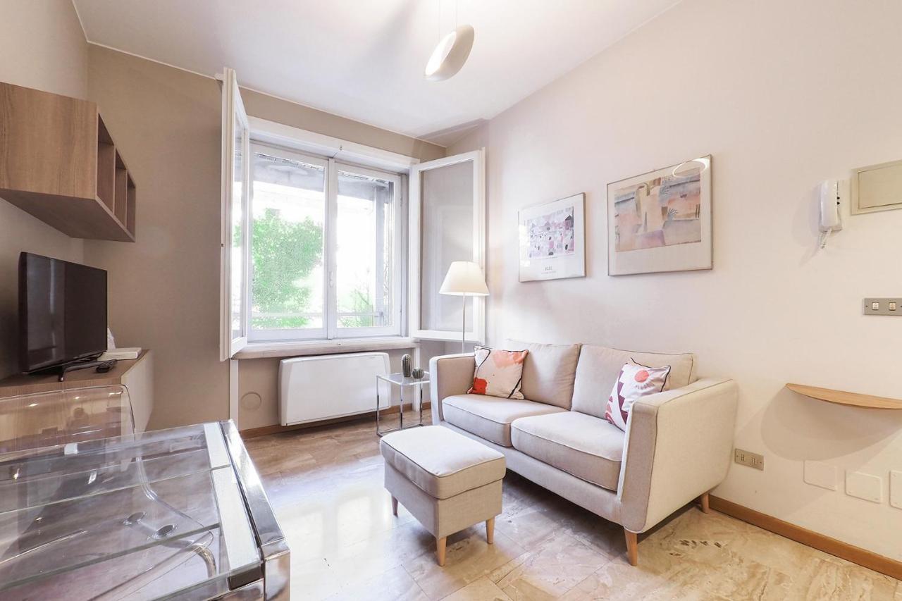 Contempora - Elvezia 8 - E15 * Milan