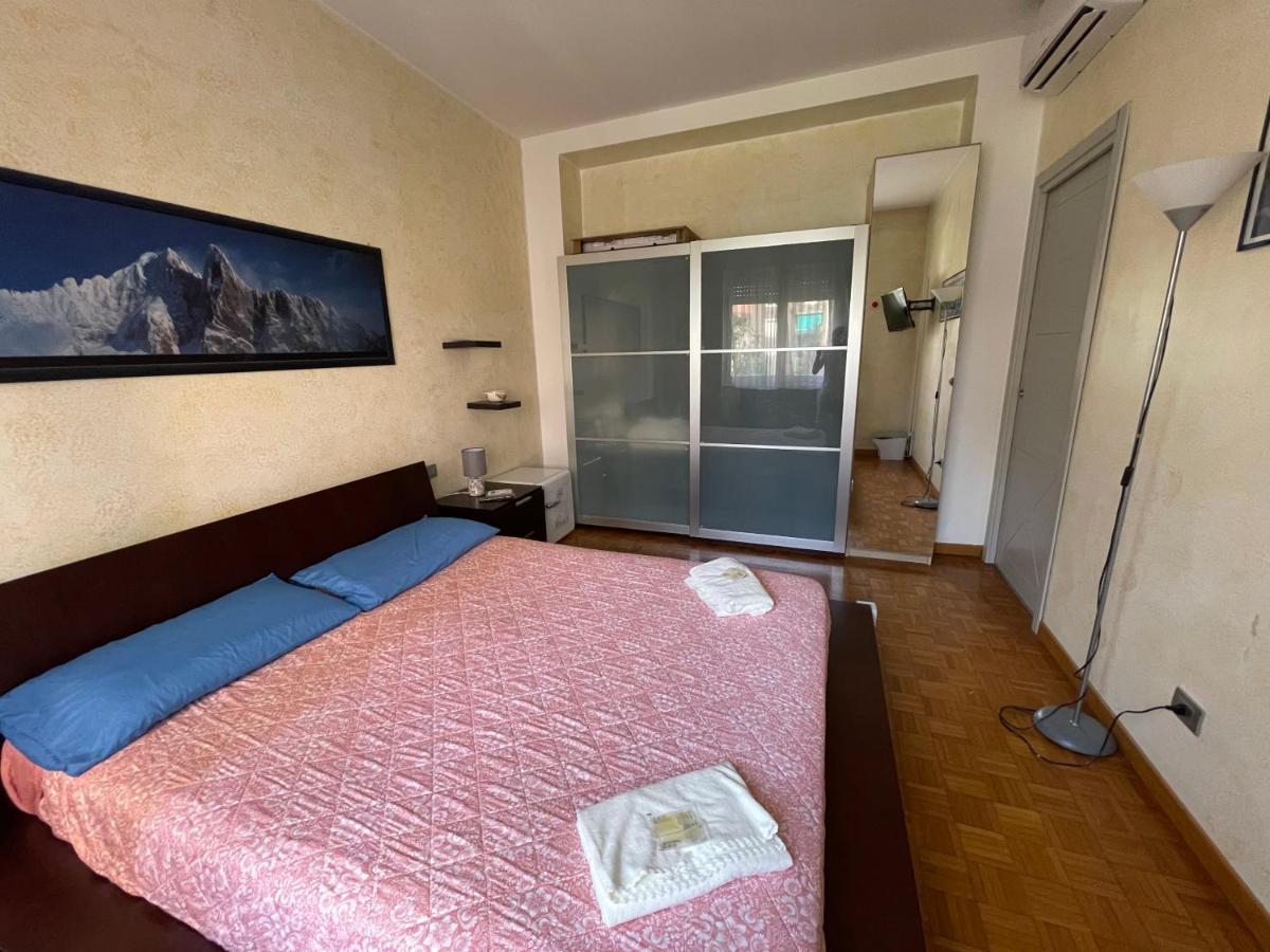 4 Bed In 7 Min Duomo Up To 6 Peop Appartamento Milano