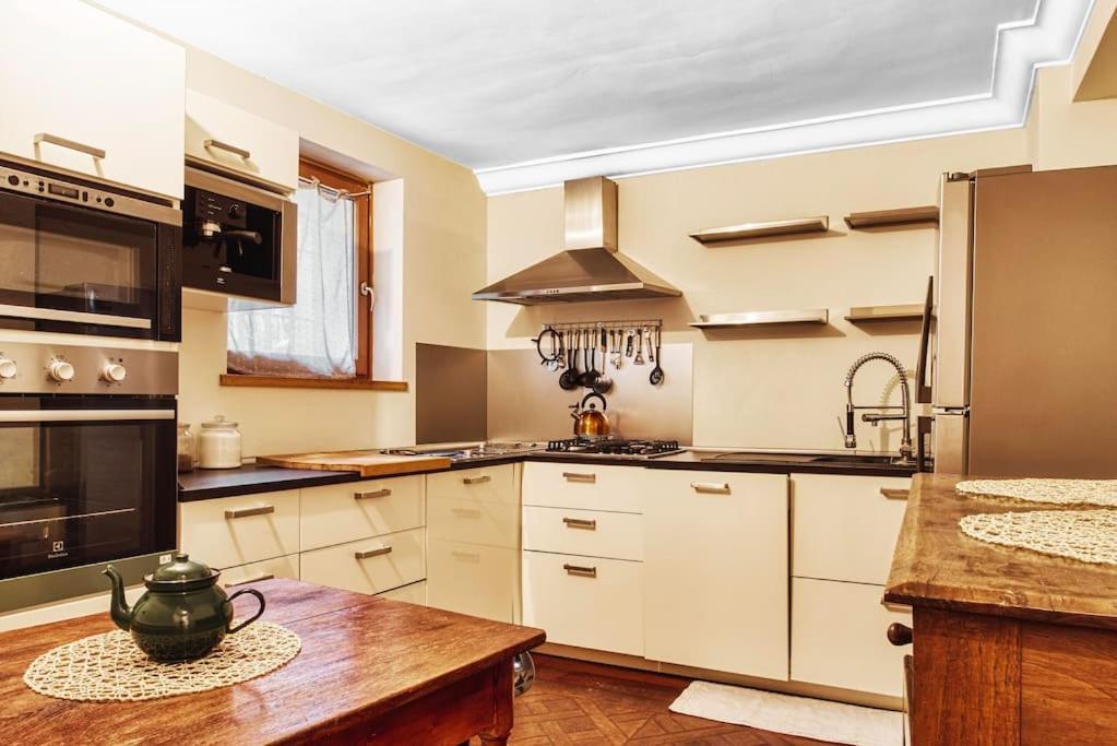 Apartment Luxury 4 Bedrooms *