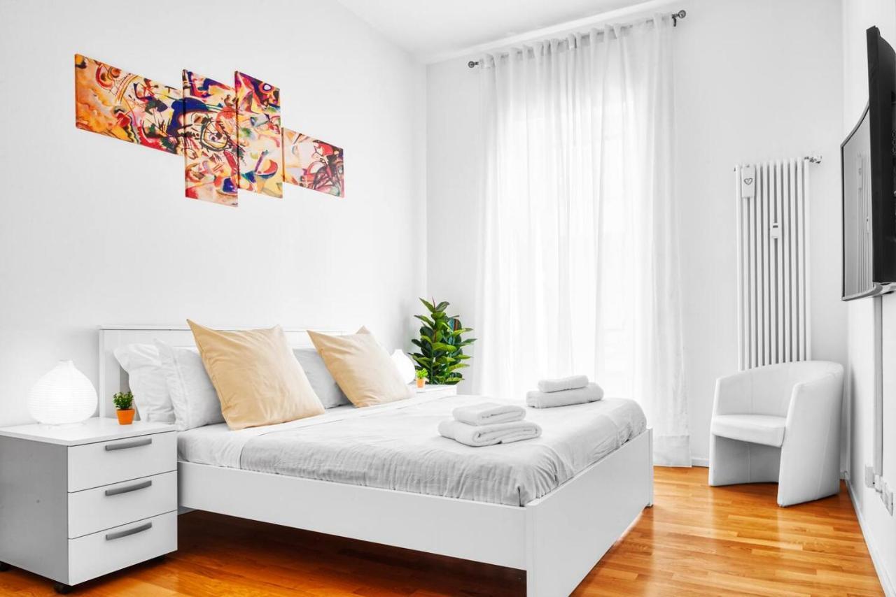 3 Bedrooms Milan
