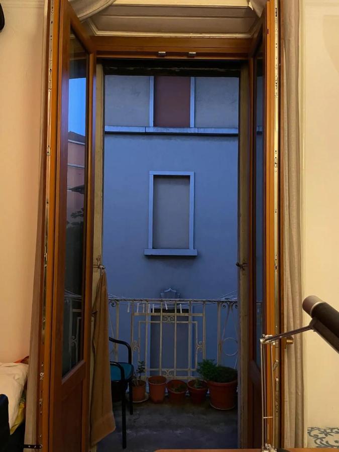 Homestay Private In A Quiet In The City Center Milan