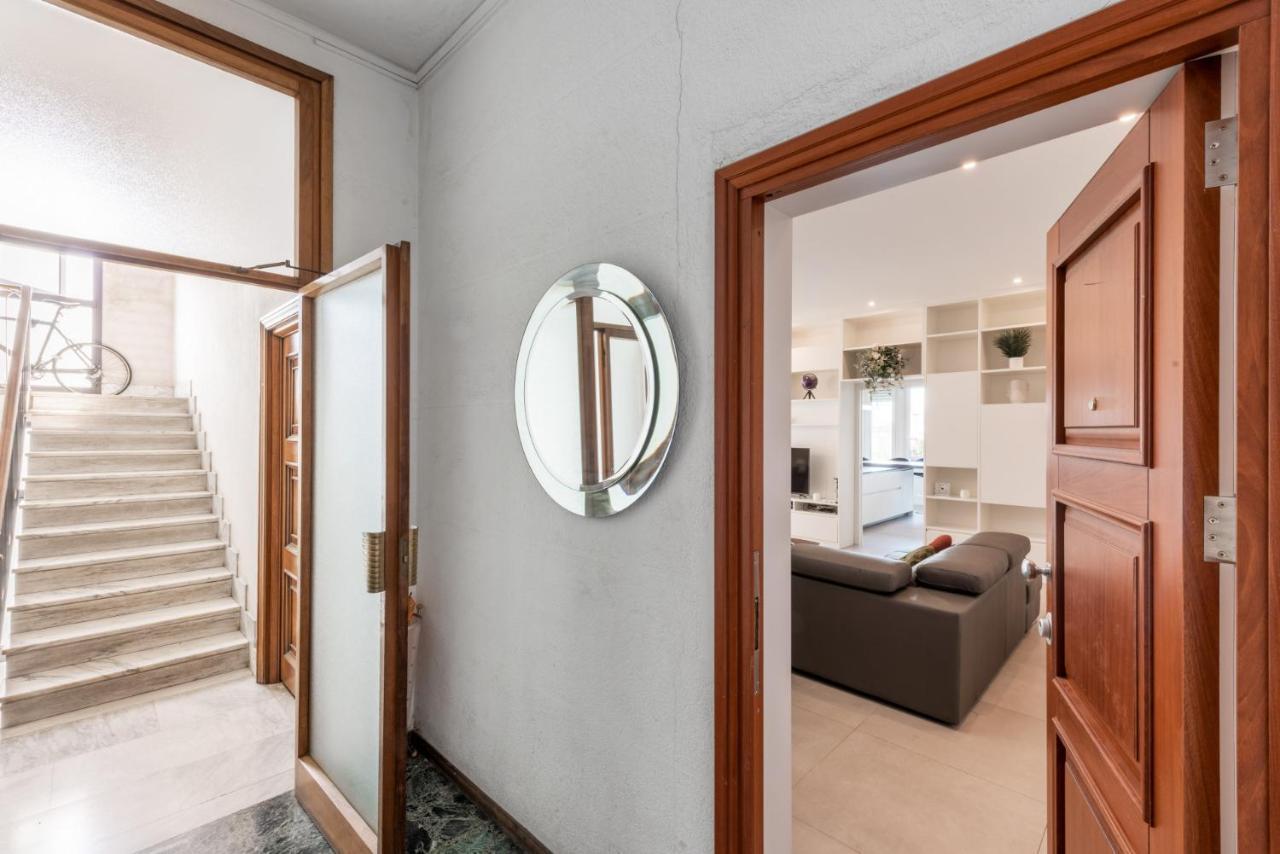Easylife - Wonderful Penthouse With Terrace A Few Steps From The Duomo Apartment Milan
