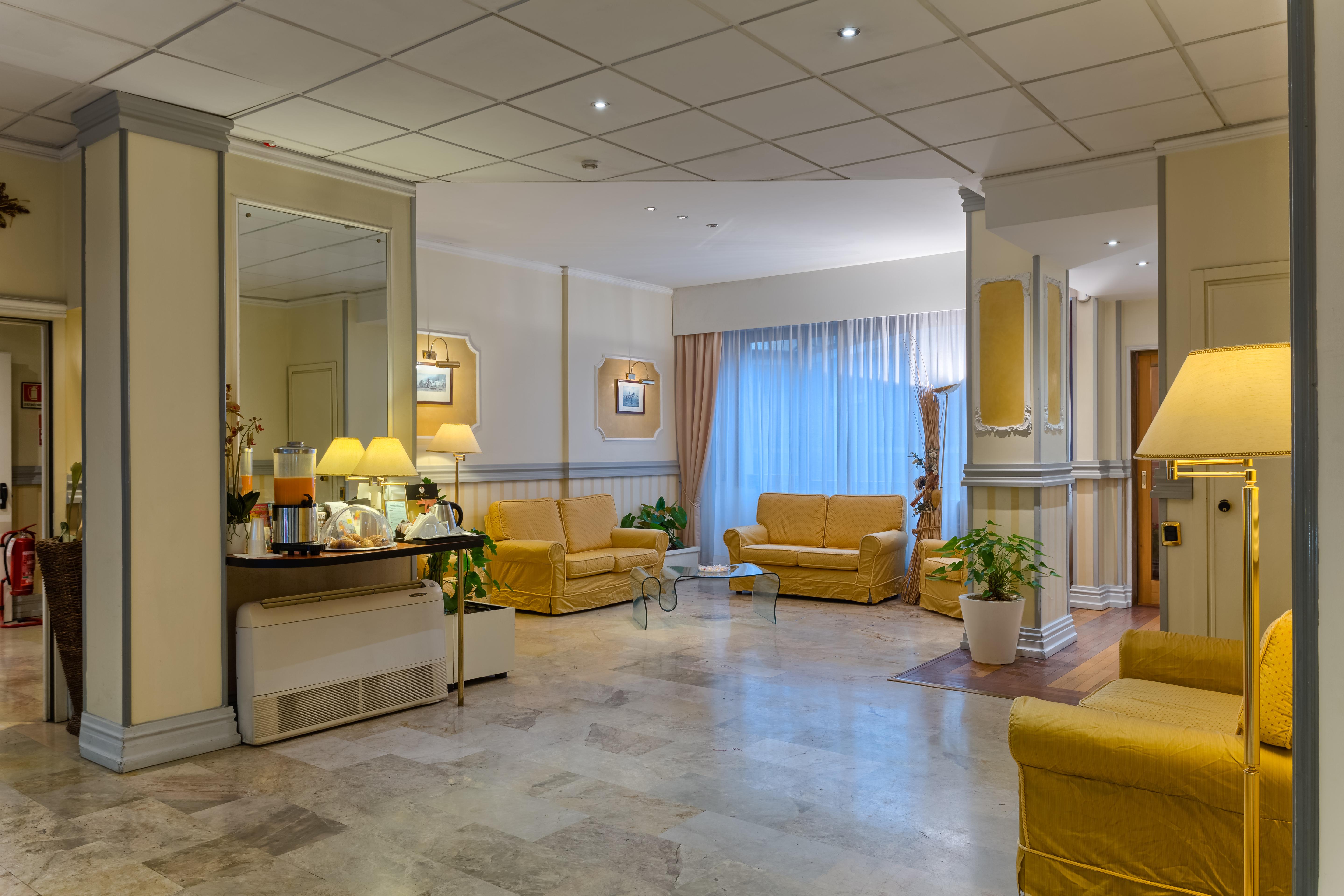 Agape Aa Hotel 4*