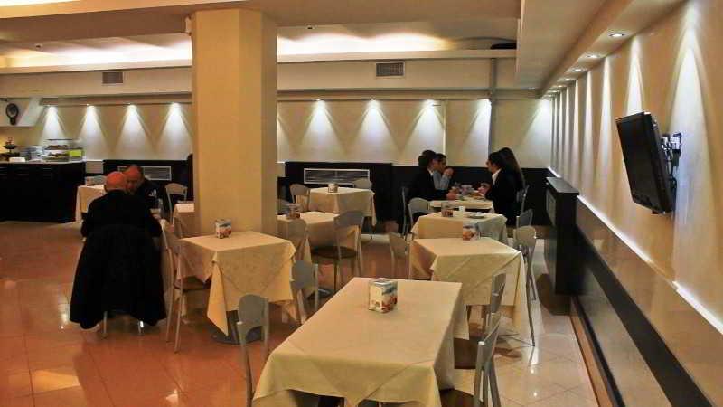 Hotel Ibis Styles Centro 3*